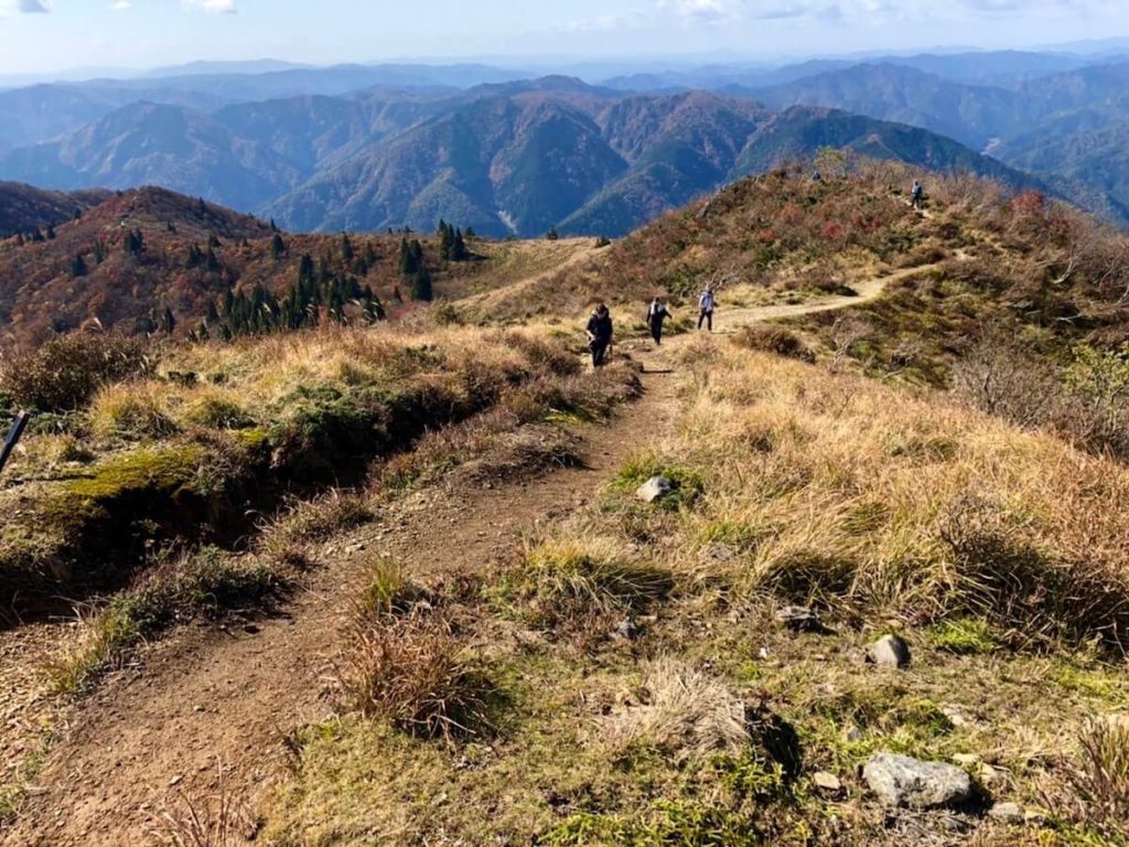 秋の武奈ヶ岳 西南稜の登山風景