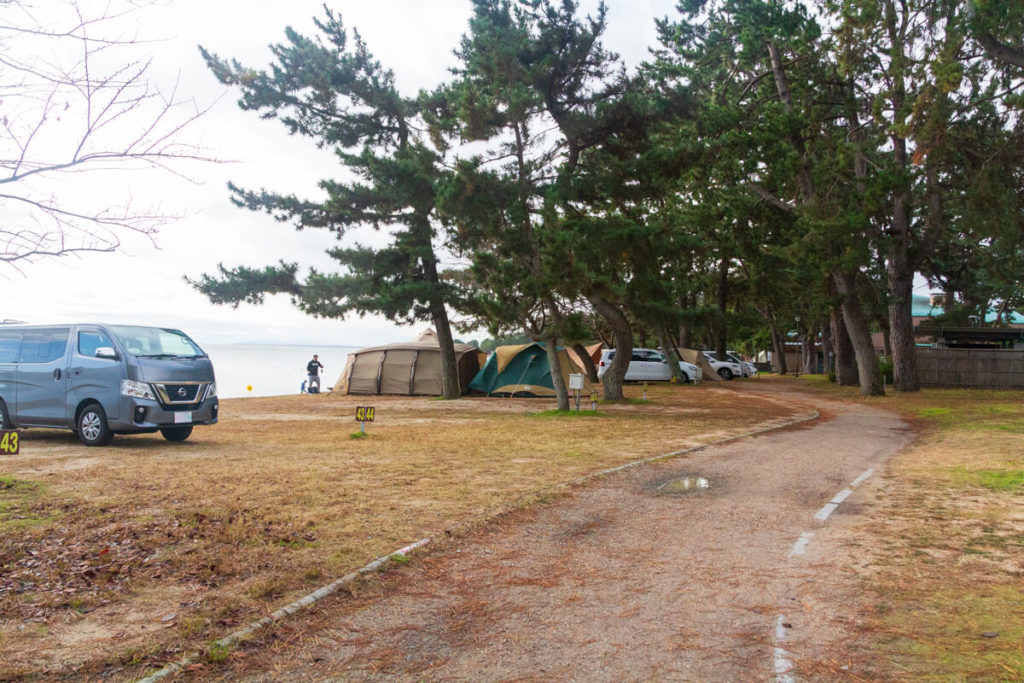 マキノサニービーチ高木浜オートキャンプ場　琵琶湖ファミリーサイト　風景