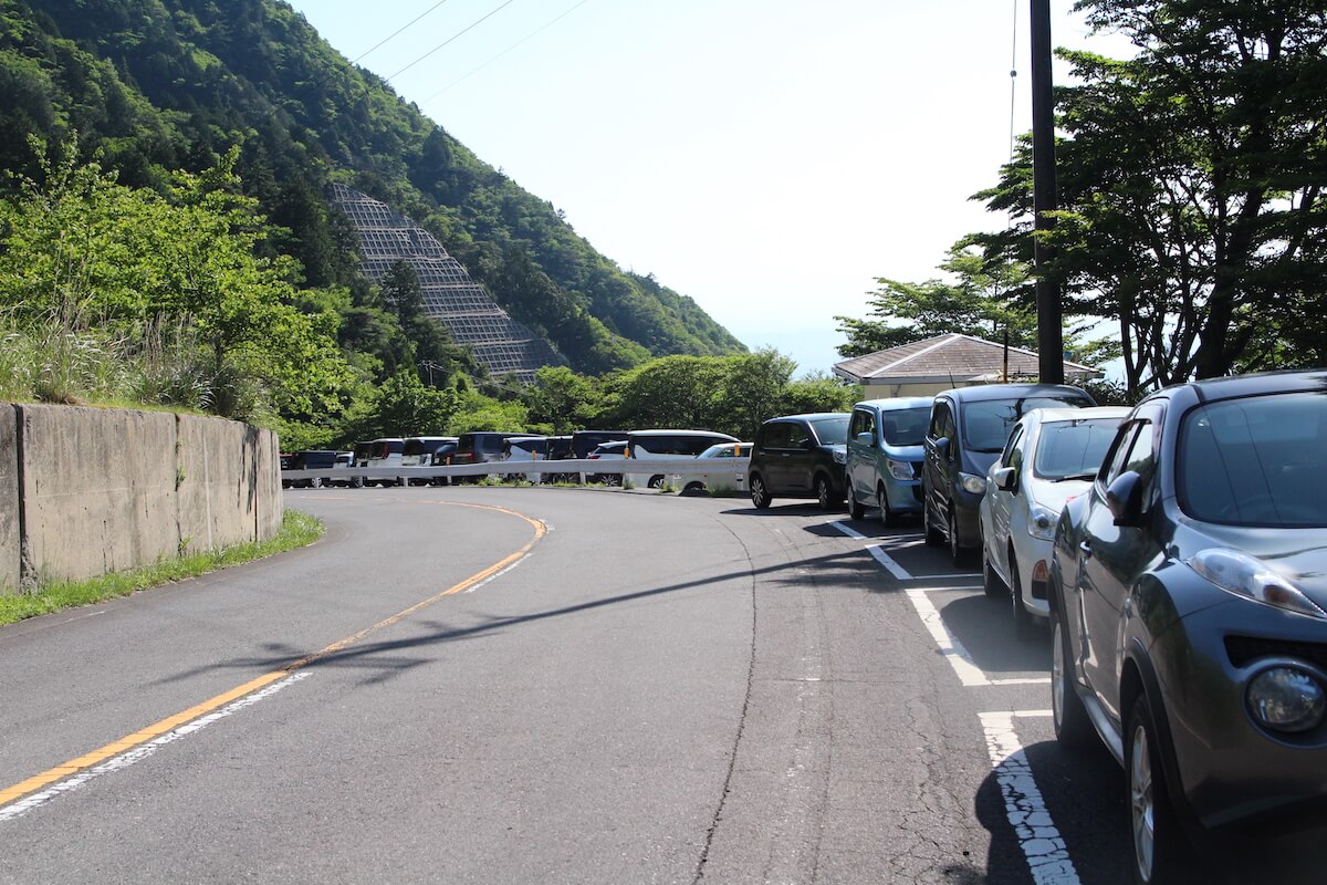 武平 峠 駐 車場