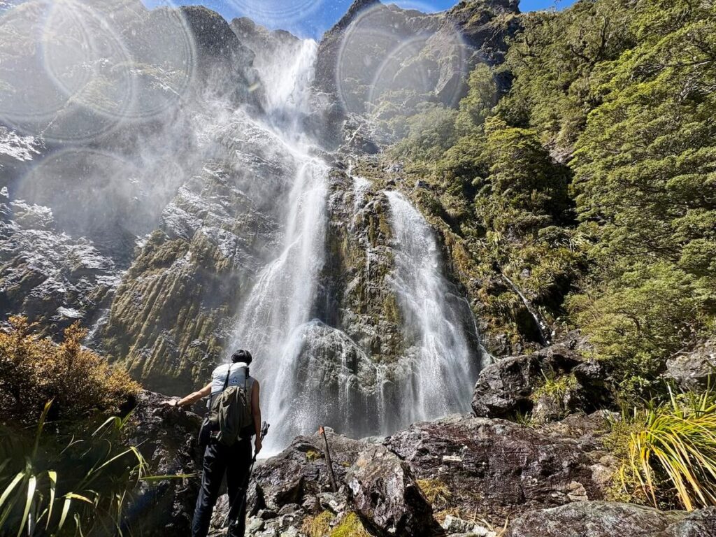 Routeburn Track_登山道14_アーランド滝
