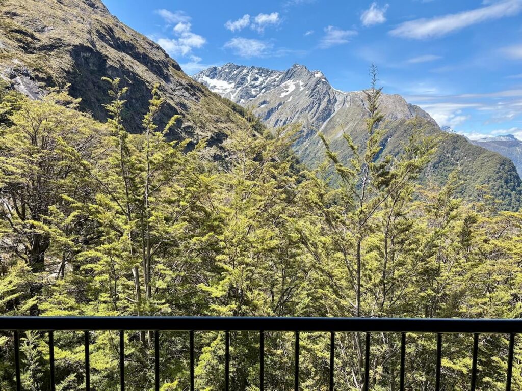 Routeburn Track_ルートバーンフォールズハット
