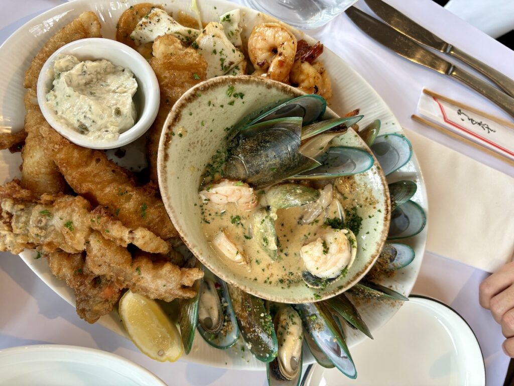 Finz Seafood & Grill シーフードプラッター