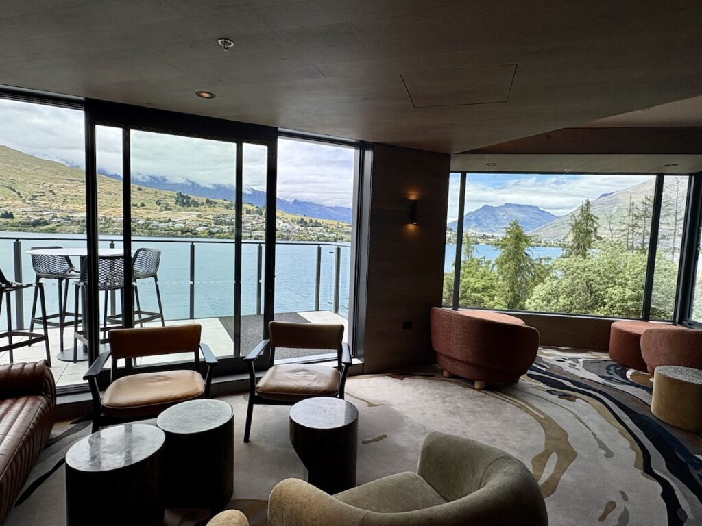 Oaks Queenstown Shores Resort